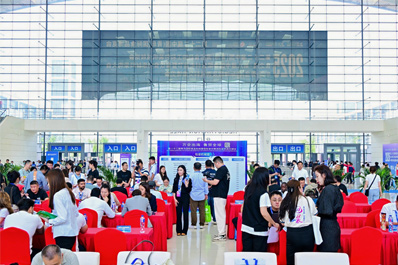 食品加工和包裝機械展覽會、采購商參觀、現場參觀、專業觀眾參觀,青島食品機械展,藍博食品機械展,青島藍博國際會展有限公司,藍博會展